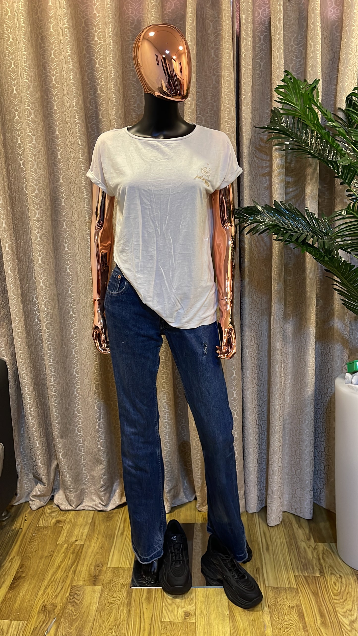 White T-shirt