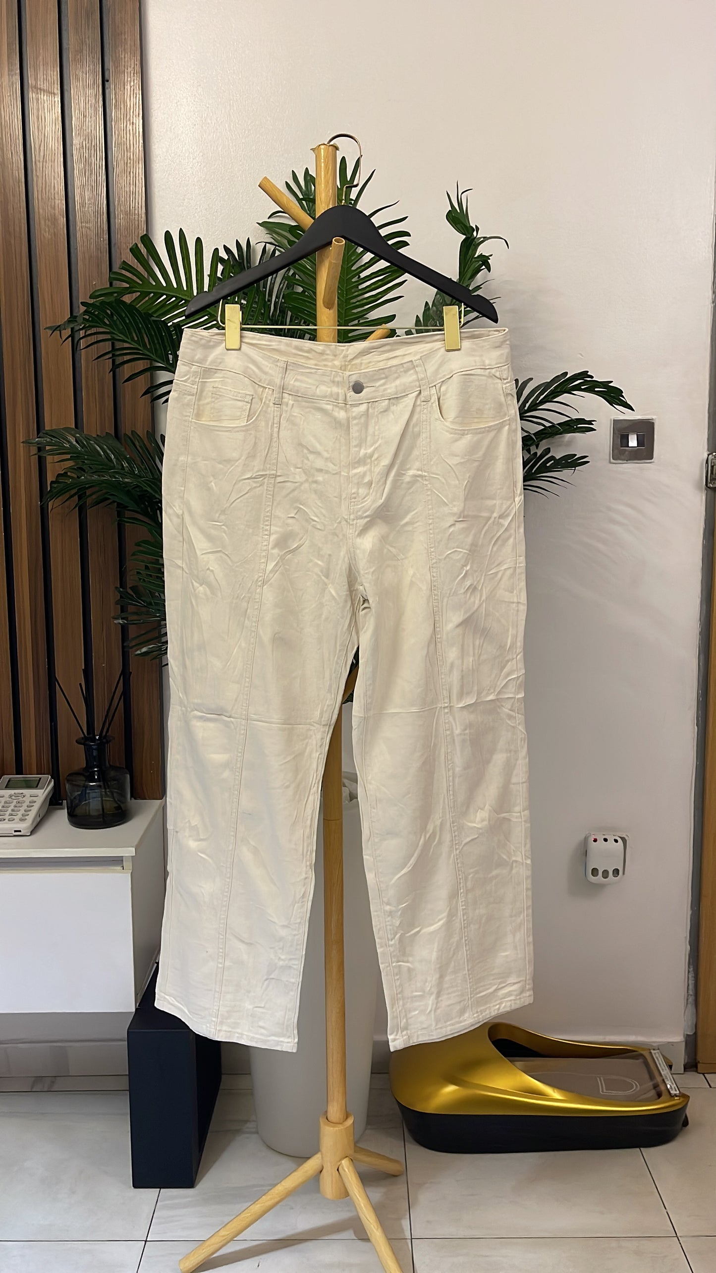 Cream Boyfriend Jeans
