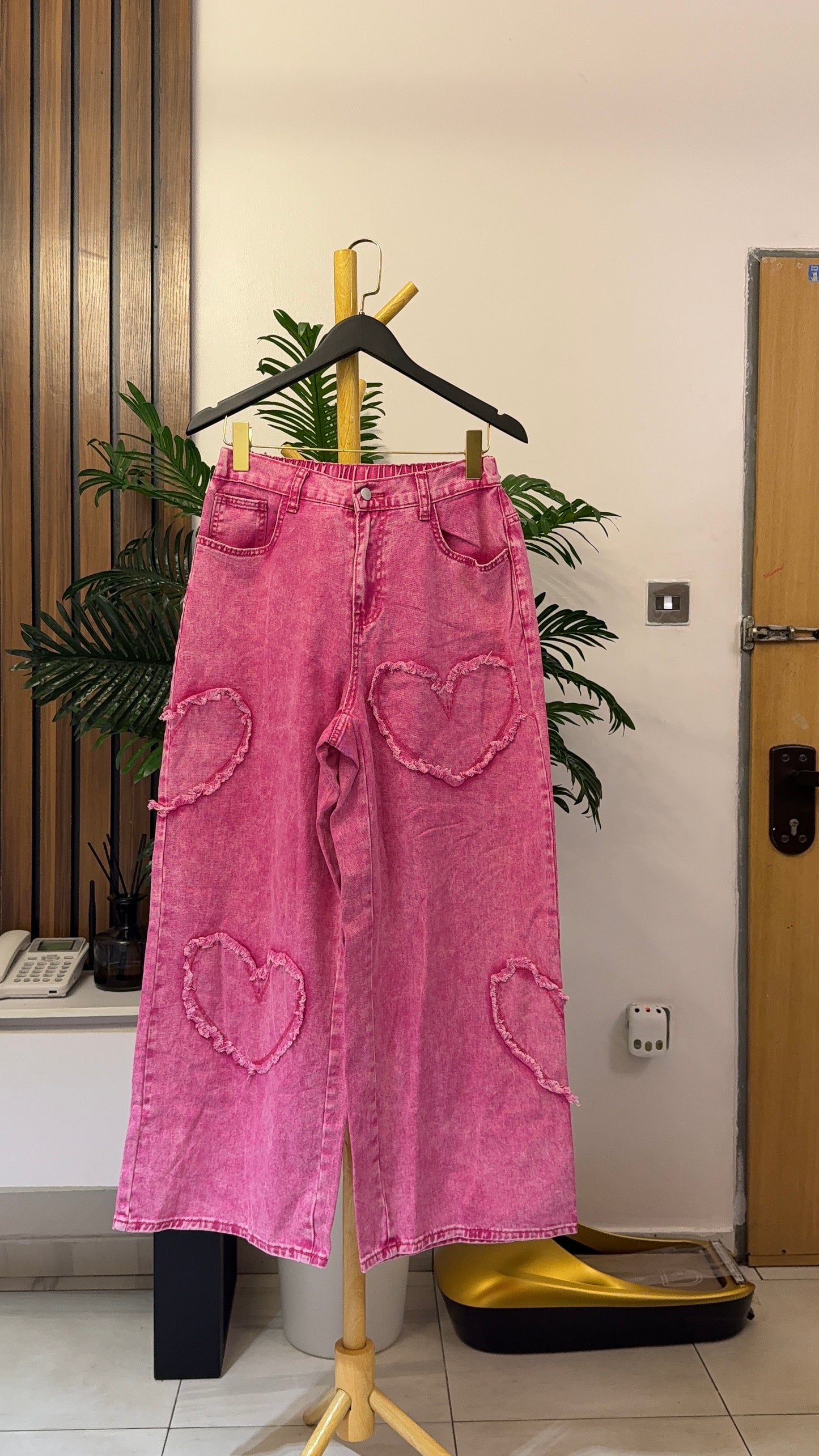 Pink Baggy Jeans