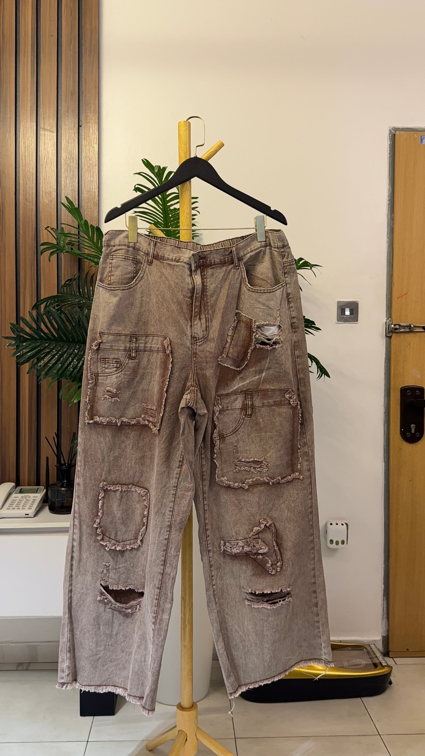 Brown Ripped Baggy Jeans
