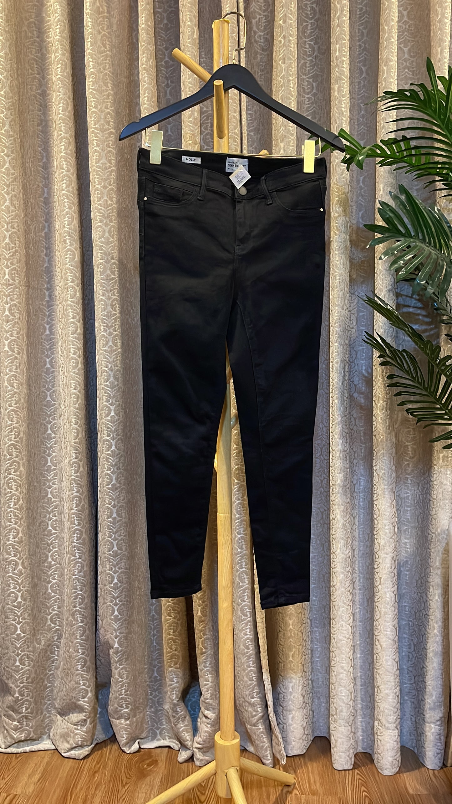 Black Skinny Jeans