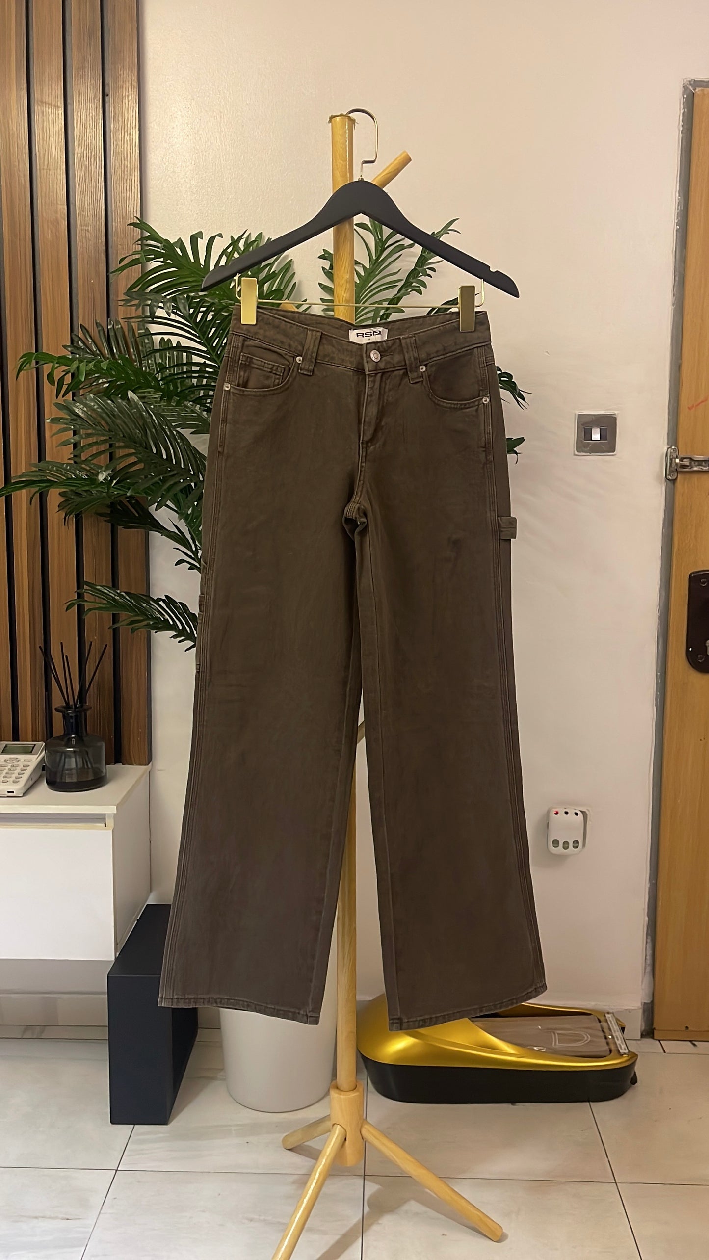 Brown Boyfriend Jeans