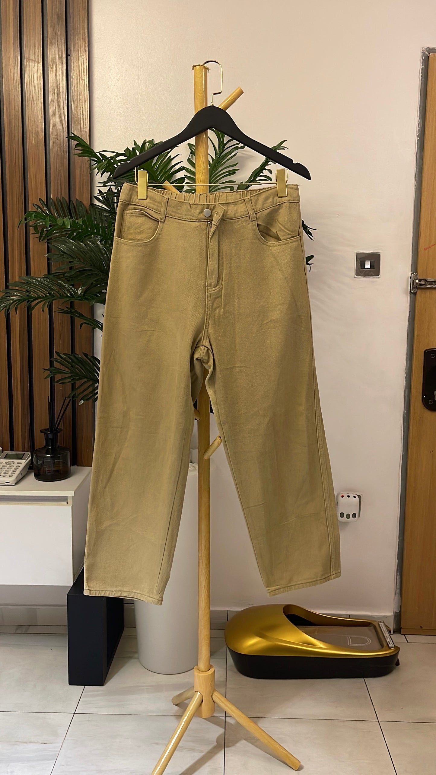 Brown Boyfriend Jeans