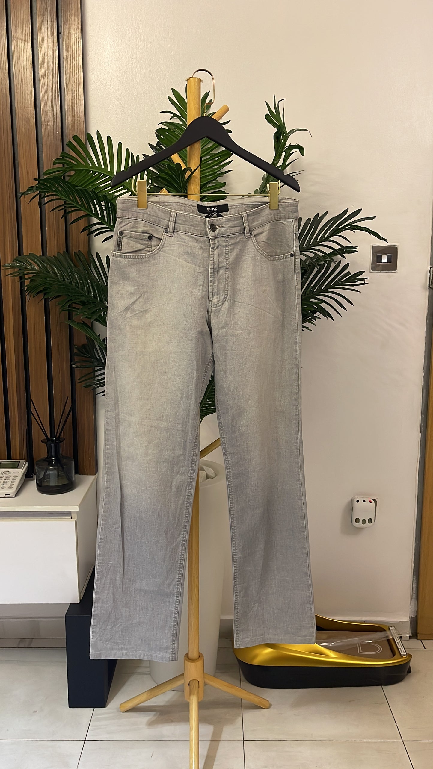 Gray Boyfriend Jeans
