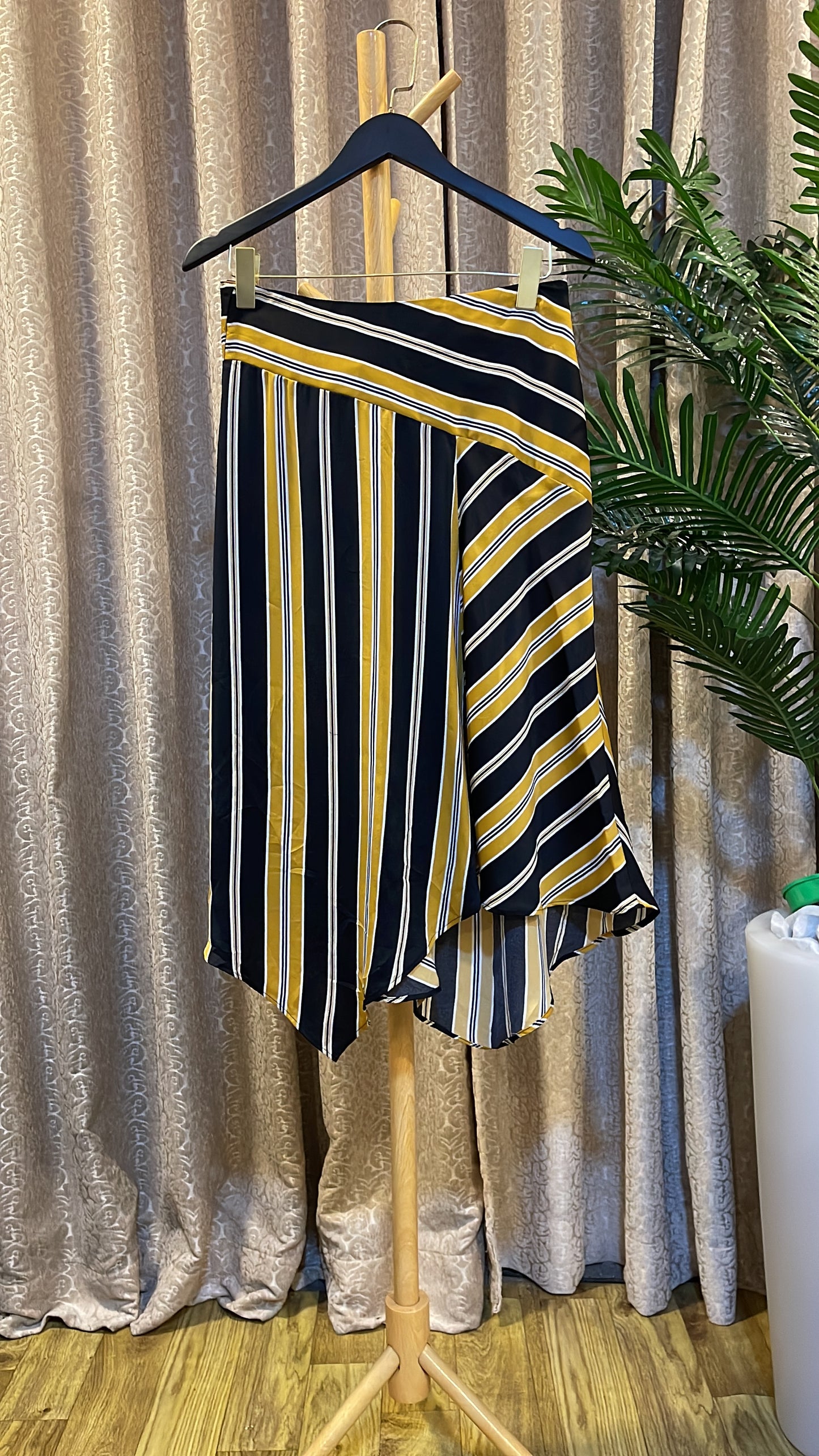 Black and Yellow Skirt