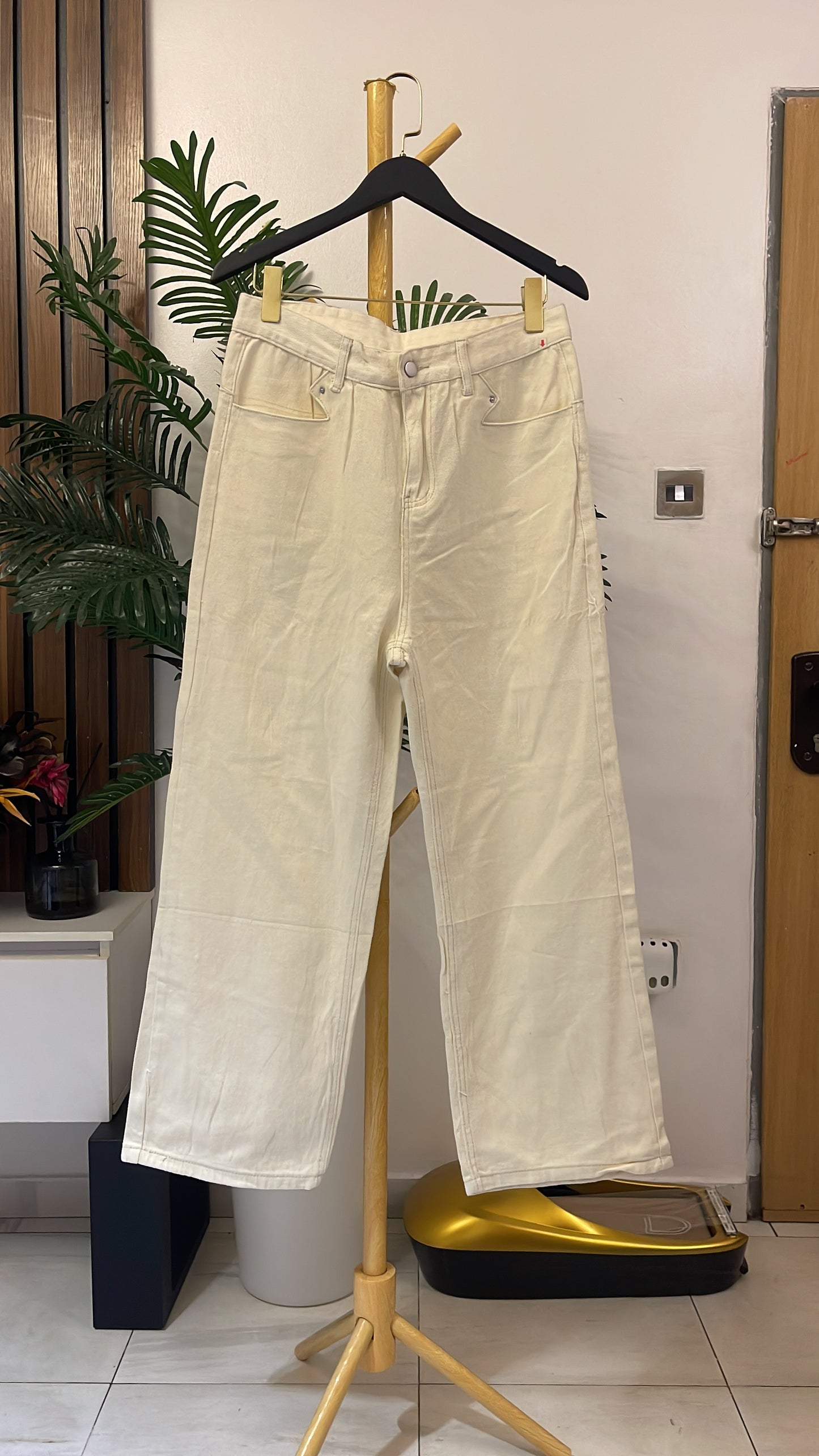 Cream Boyfriend Jeans