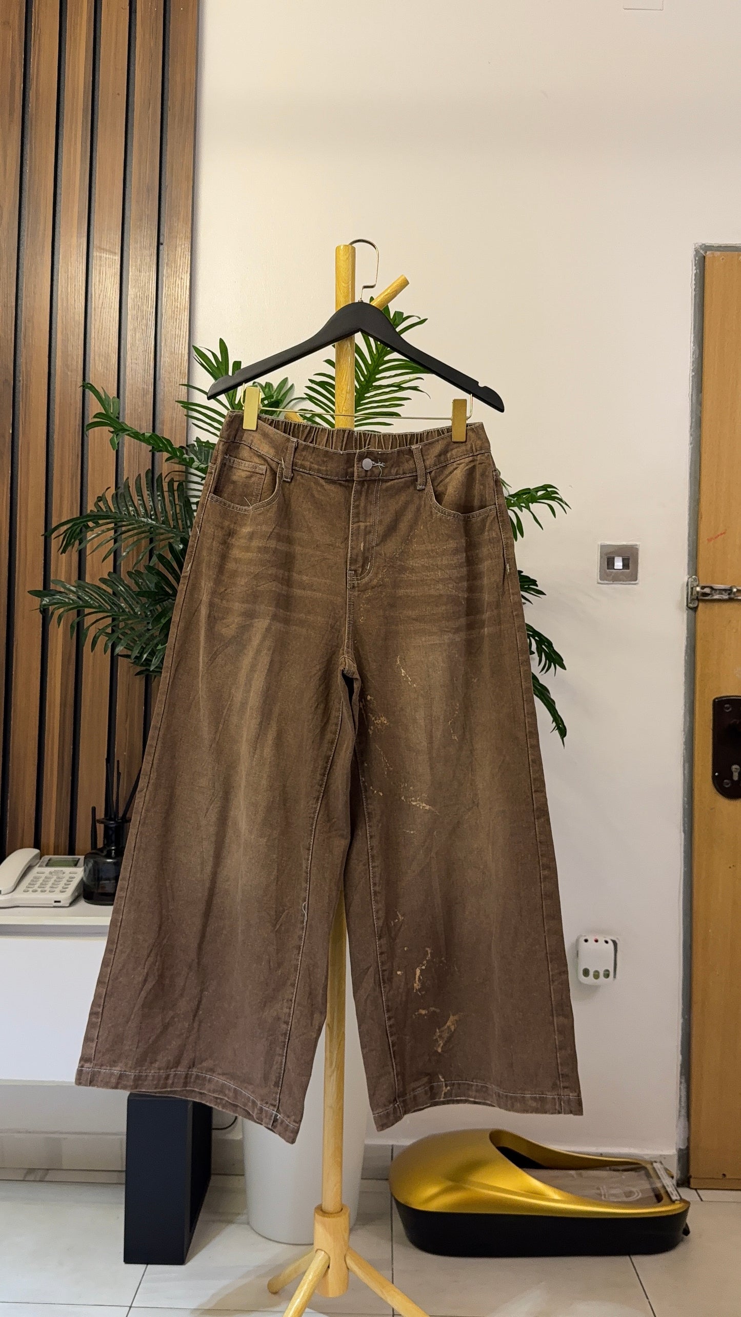 Brown Baggy Jeans