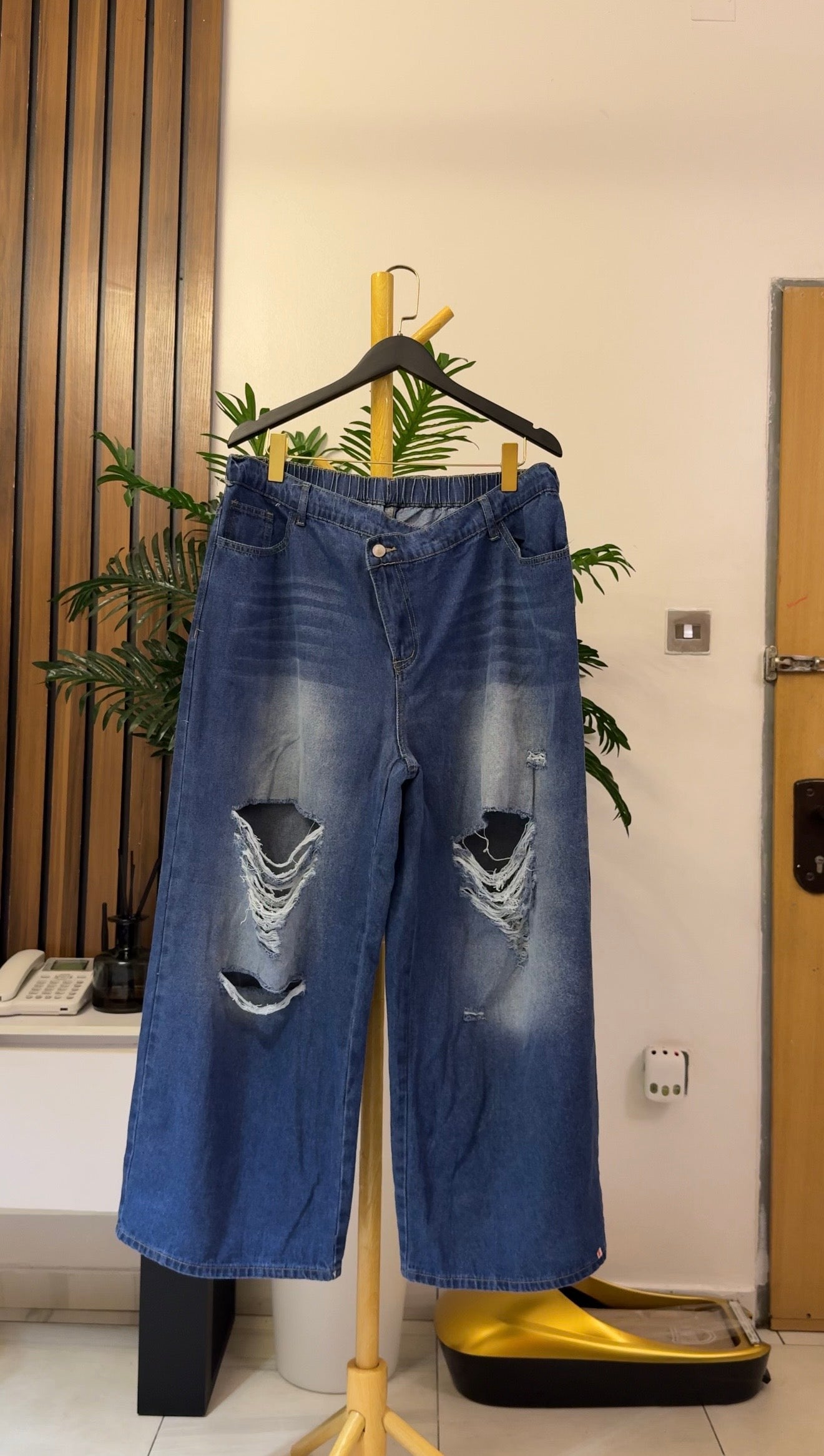 Blue Ripped Baggy Jeans