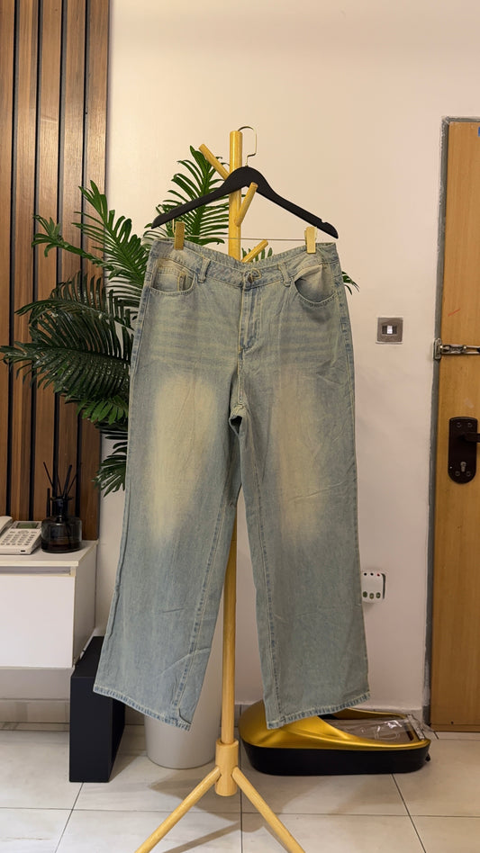 Dirty Baggy Jeans