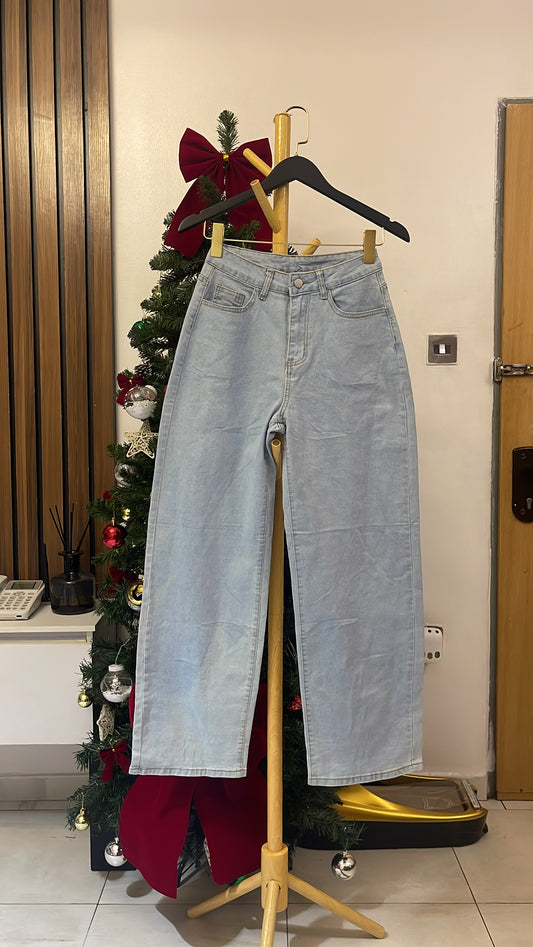 Blue Baggy Jeans