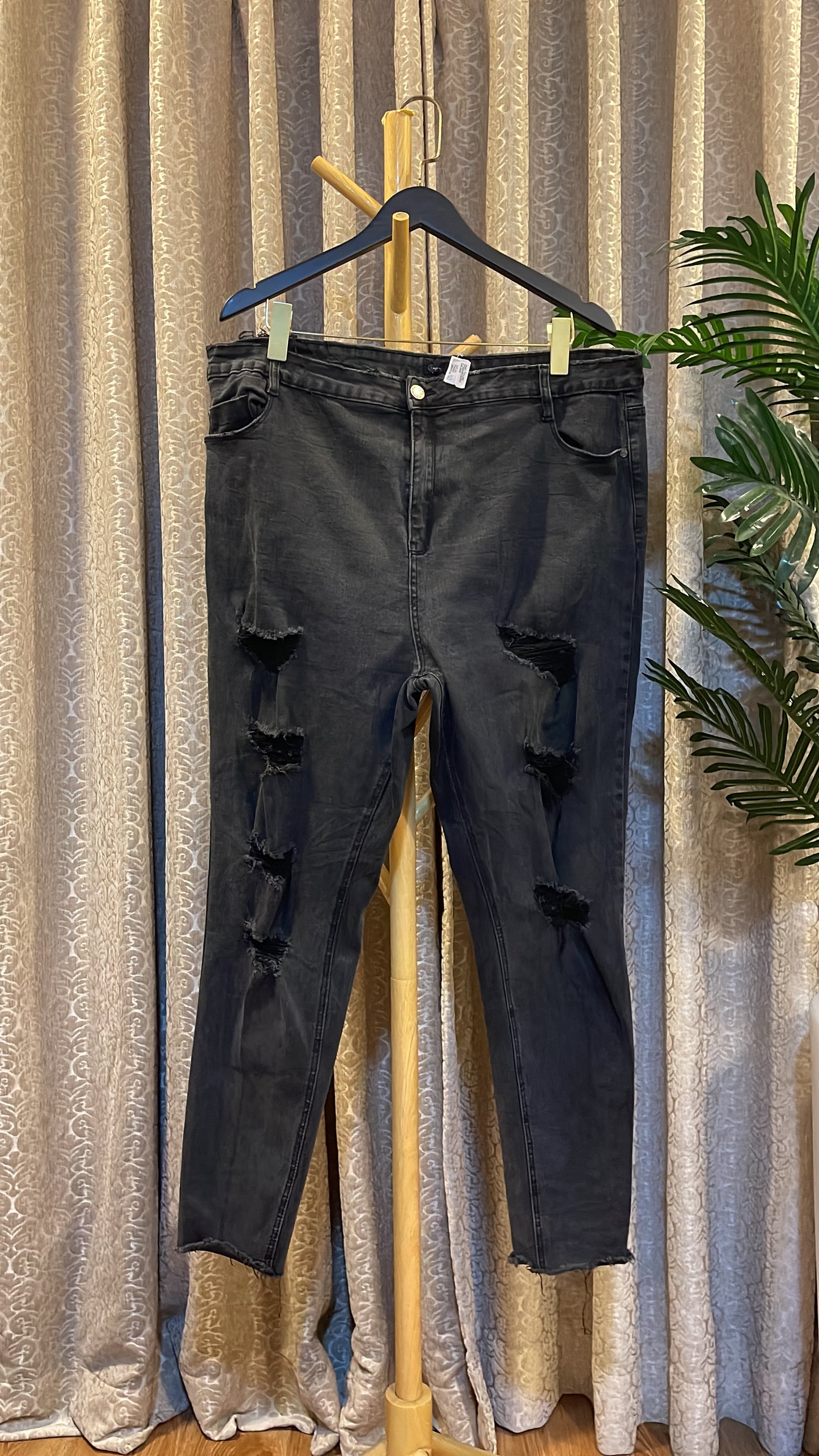 Gray Ripped Skinny Jeans