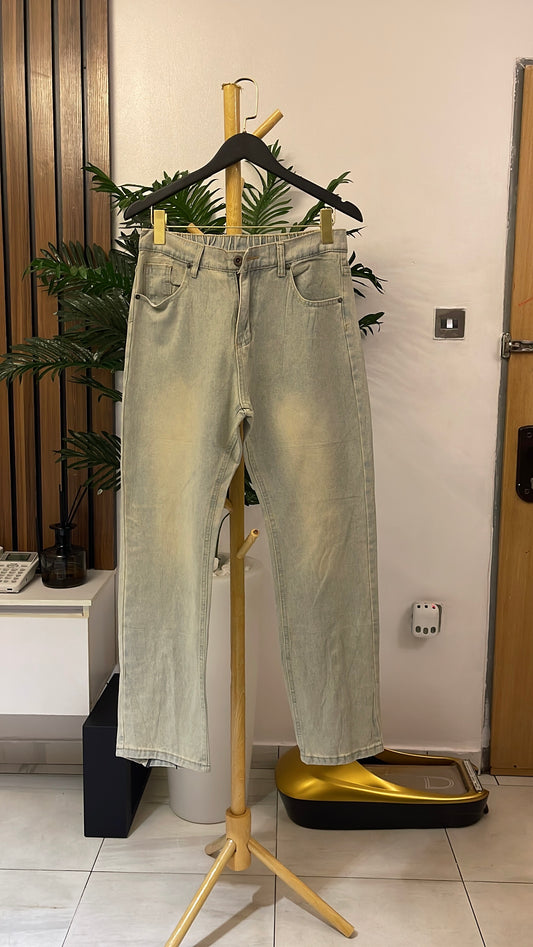 Dirty Boyfriend Jeans