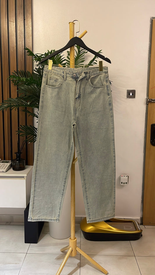 Dirty Baggy Jeans